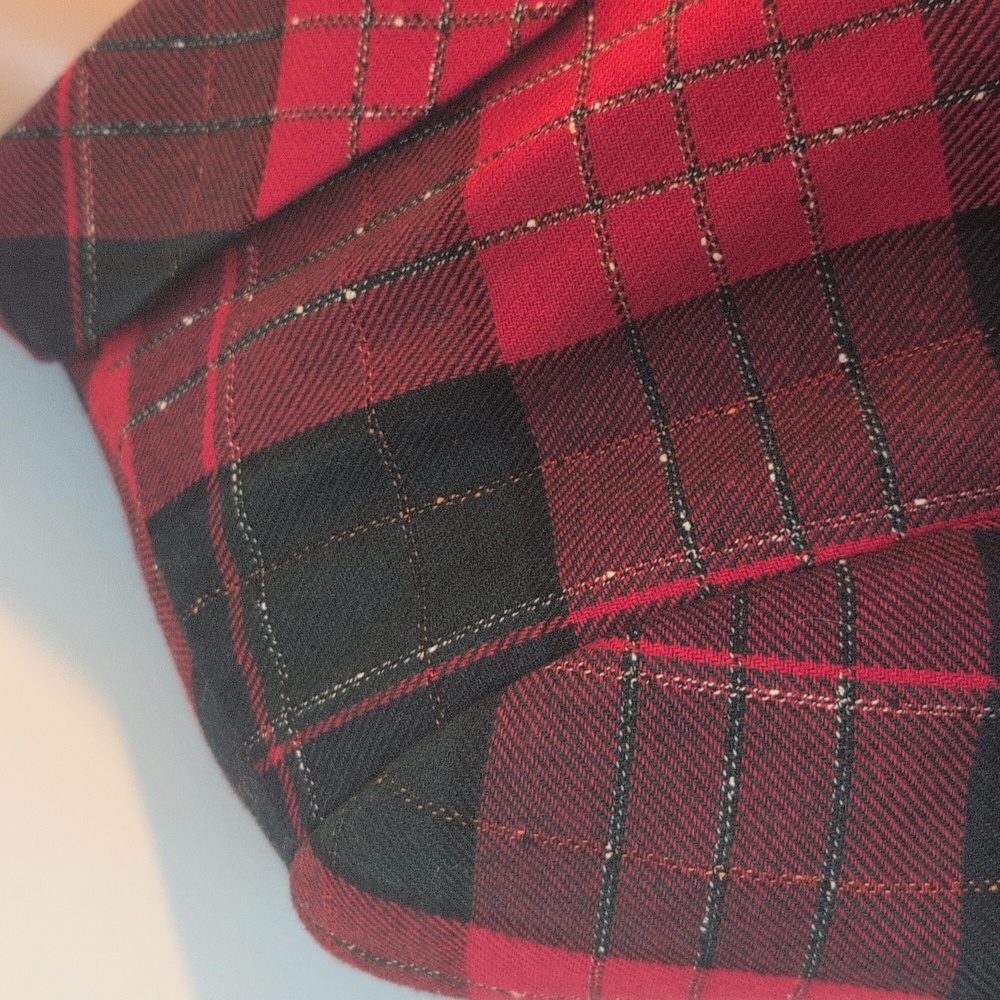 Vintage Red Plaid Tweed Jacket Gold Crest Buttons Peter Pan Collar Blazer - Picture 7 of 17
